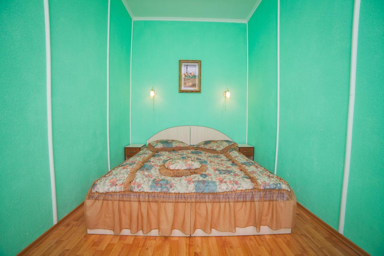 Hotel Vinnytsia Sawoy Room photo