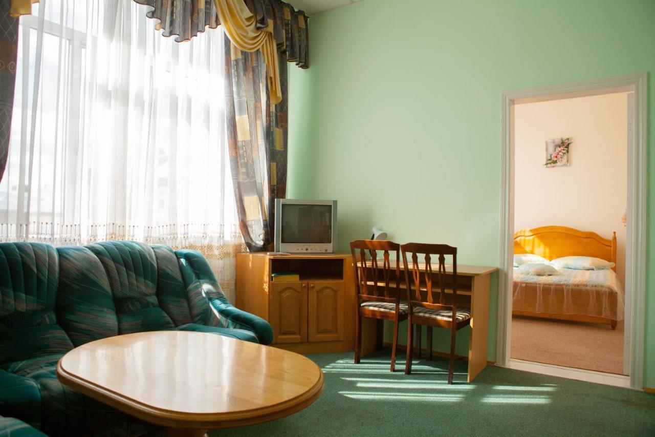Hotel Vinnytsia Sawoy Room photo