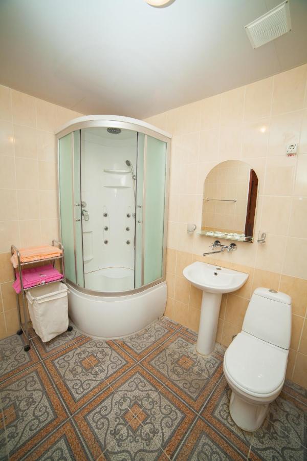 Hotel Vinnytsia Sawoy Room photo